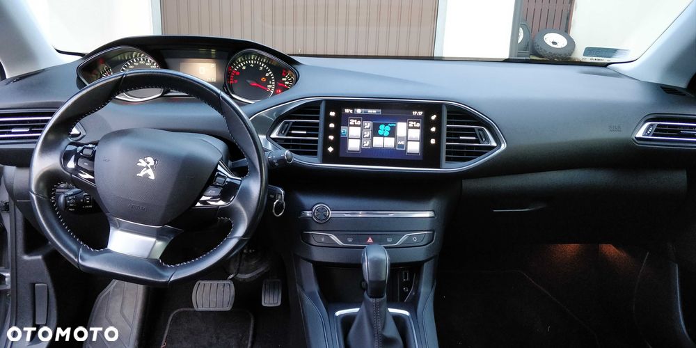 Peugeot 308 - 3