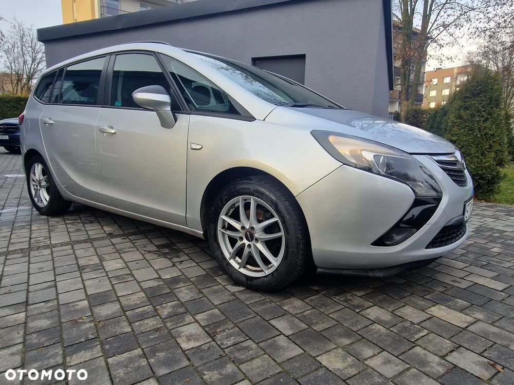 Opel Zafira - 13