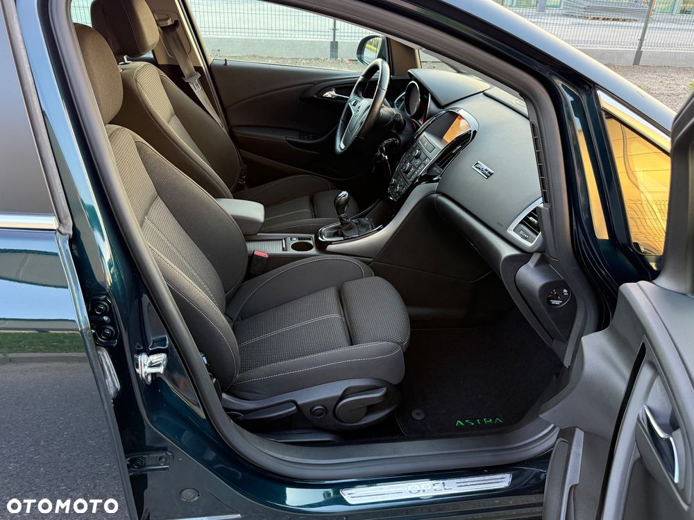 Opel Astra 1.4 Turbo Exklusiv - 21