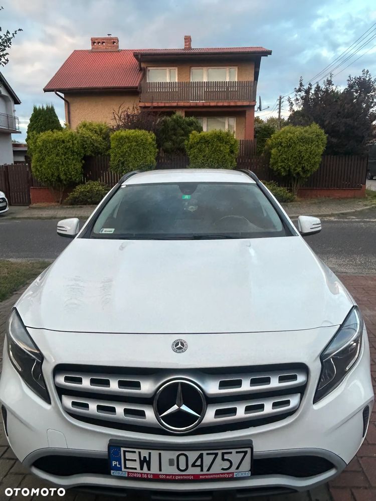 Mercedes-Benz GLA 200 d 7G-DCT - 5