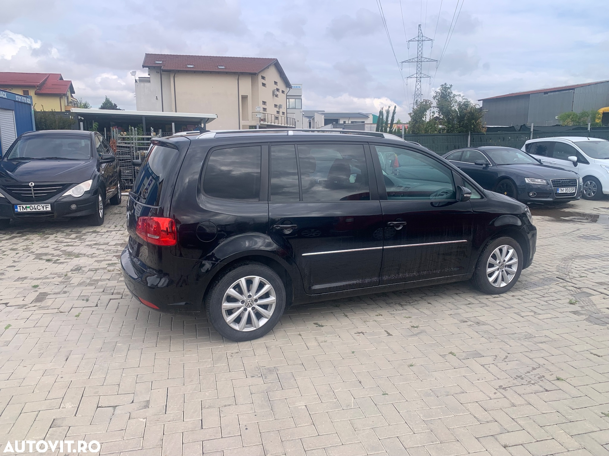 Volkswagen Touran 1.6 TDI Highline - 7