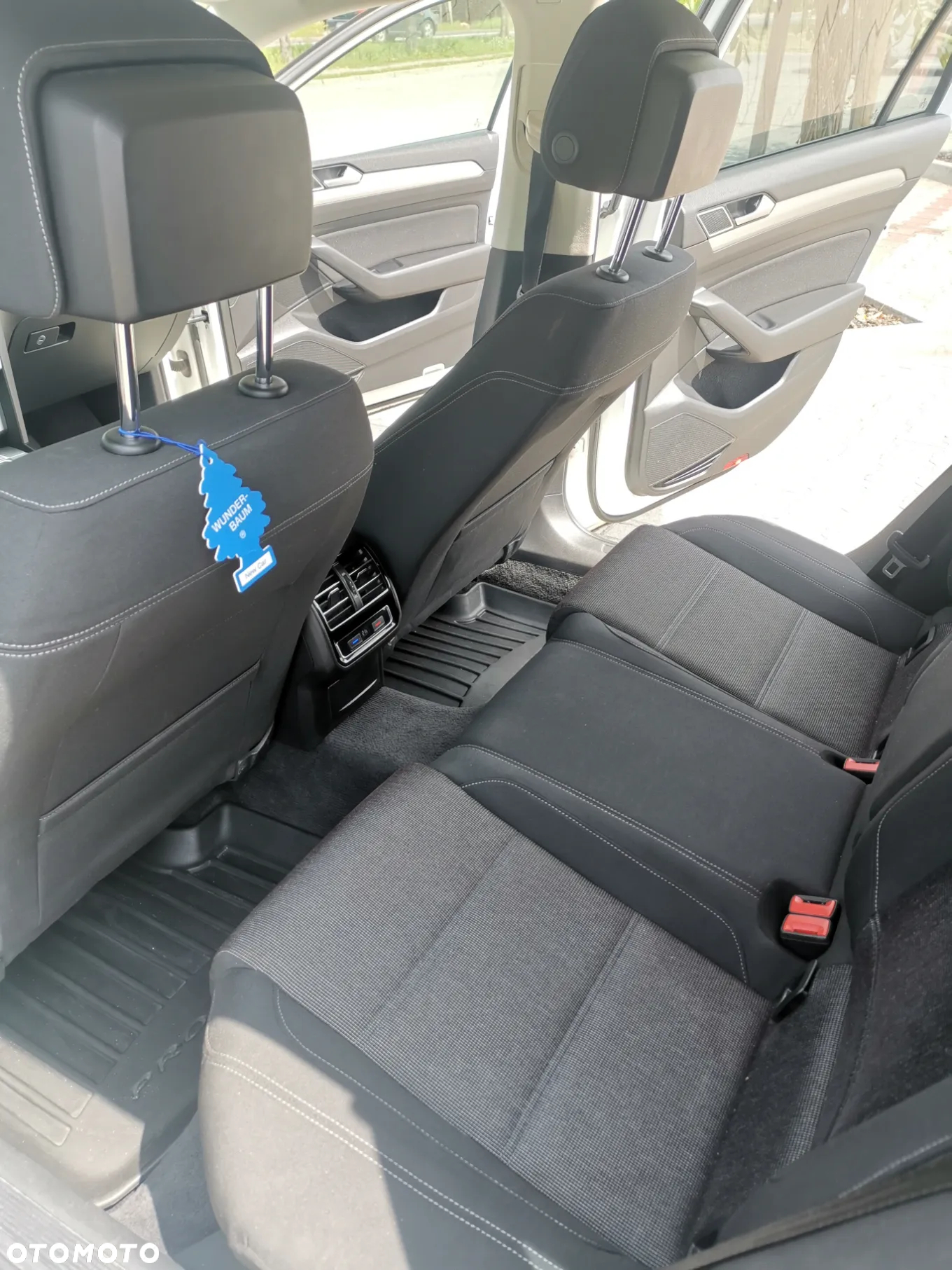 Volkswagen Passat 2.0 TDI BMT Comfortline DSG - 11