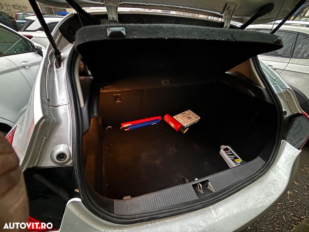 Opel Astra 1.7 CDTI DPF Active - 9