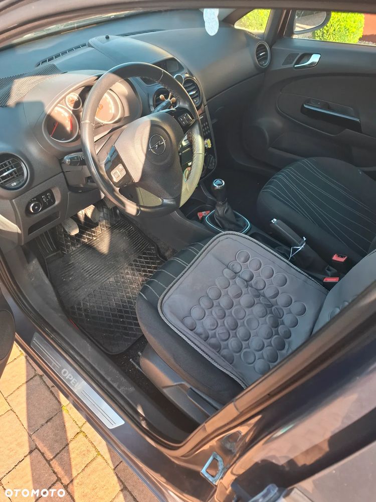 Opel Corsa 1.2 16V 111 - 5