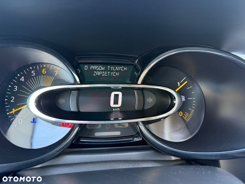 Renault Clio 1.2 16V Life - 18