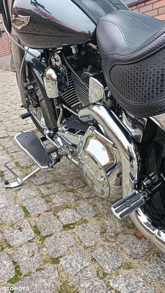 Harley-Davidson Softail Deluxe - 13