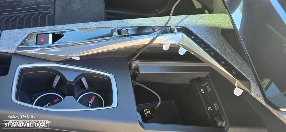 Peugeot 5008 1.2 Hybrid GT e-DCS6 - 15