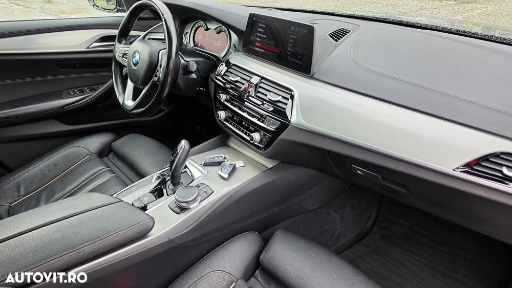 BMW Seria 5 530i xDrive Aut. Luxury Line - 8