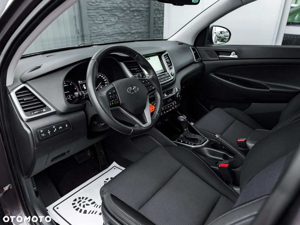 Hyundai Tucson blue 1.7 CRDi 2WD DCT Premium - 16