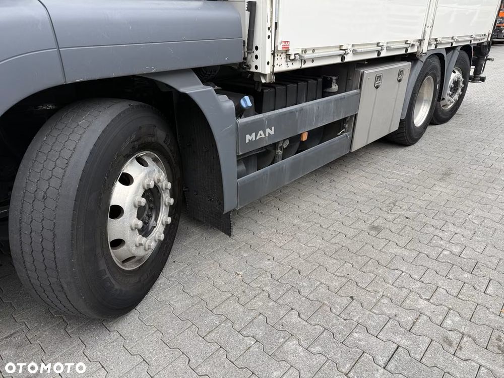 MAN TGS 26.470 6x2-4 + HDS EFFER 215 / 16 m | 2021 | 142 000 km | RETARDER - 14