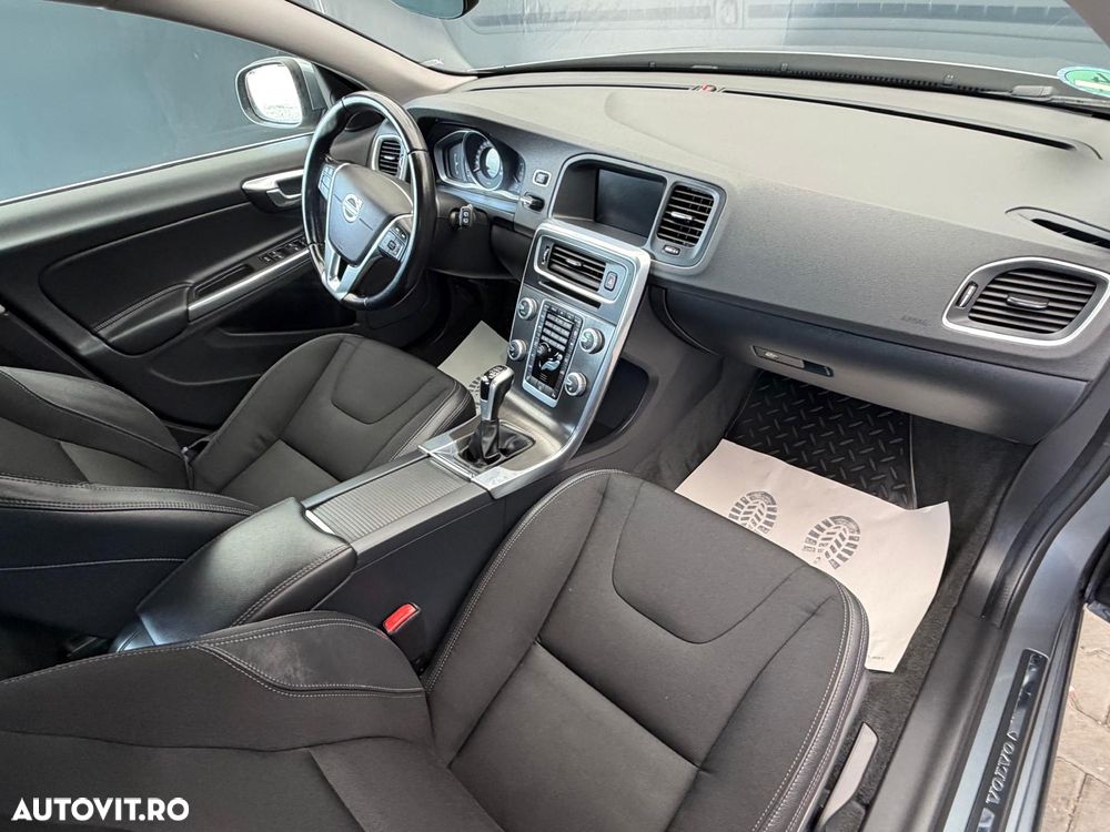 Volvo V60 D2 DRIVe Momentum - 10