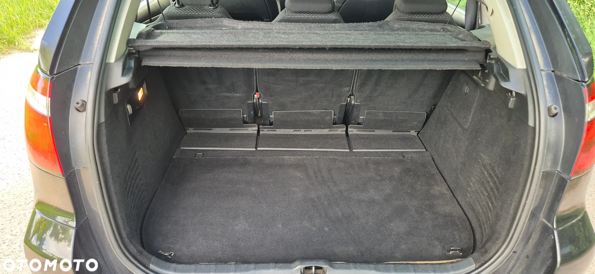 Citroën C4 Picasso 1.6 HDi Equilibre Navi Pack MCP - 12