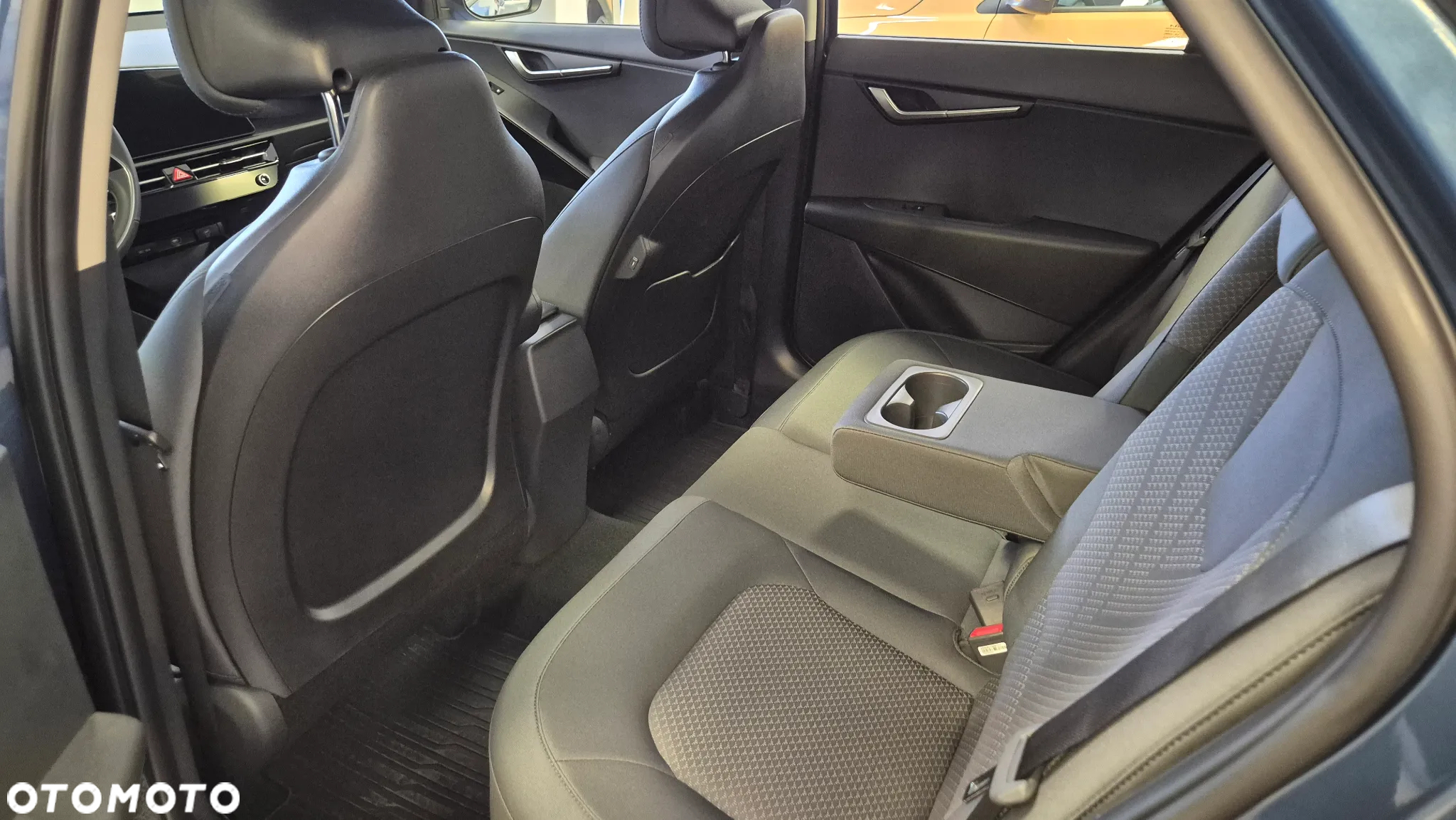 Kia Niro 1.6 GDI Hybrid M - 8