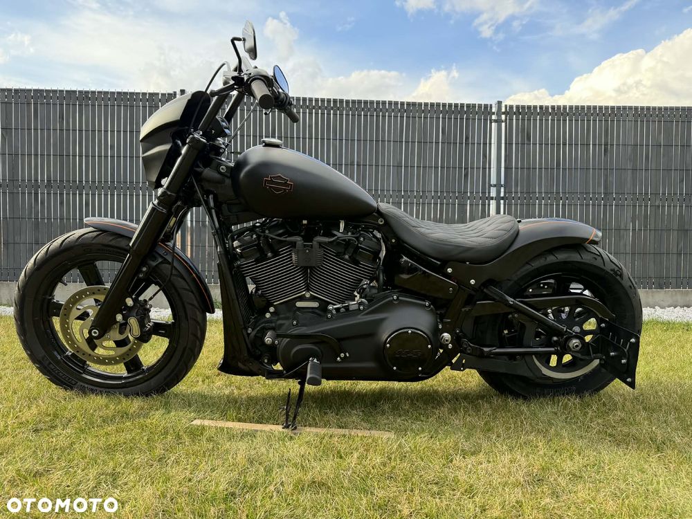 Harley-Davidson Softail Street Bob - 11