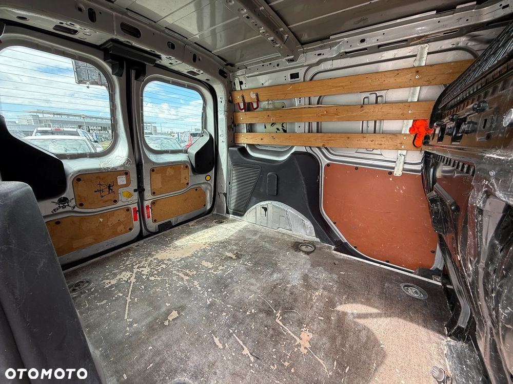 Ford Transit Connect L1 - 11