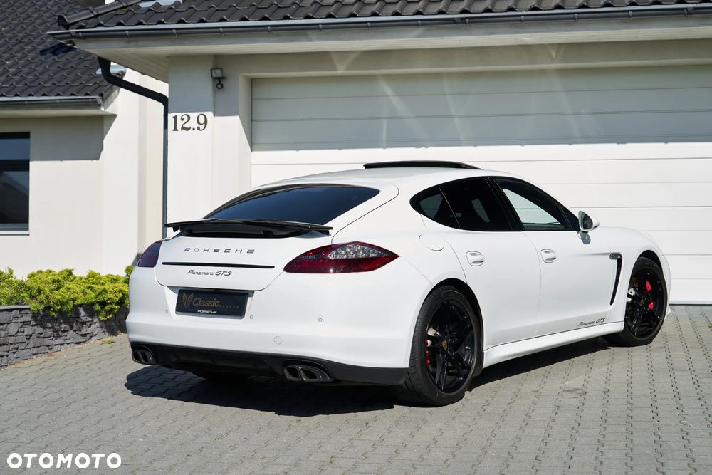 Porsche Panamera GTS - 11