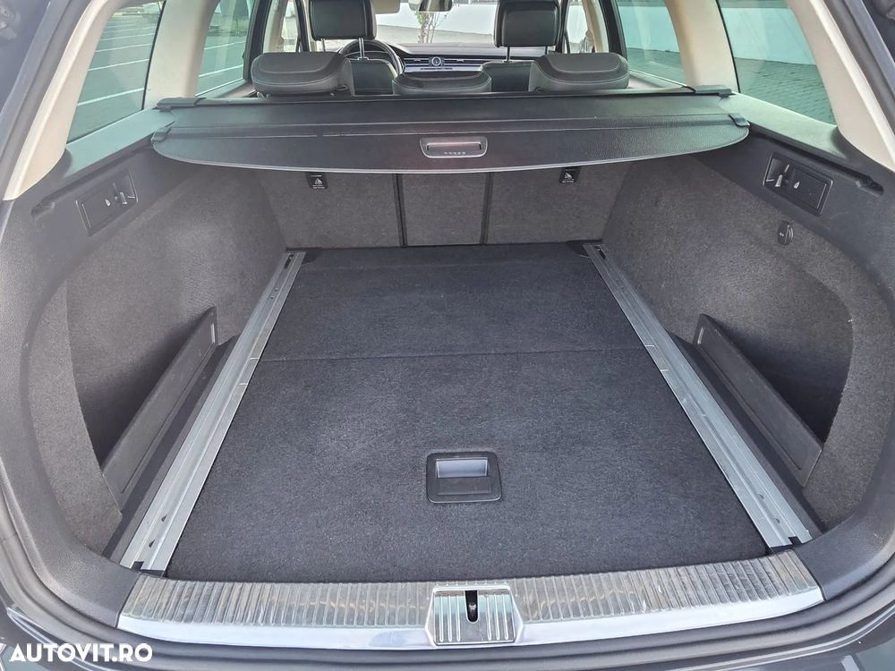 Volkswagen Passat Alltrack - 10