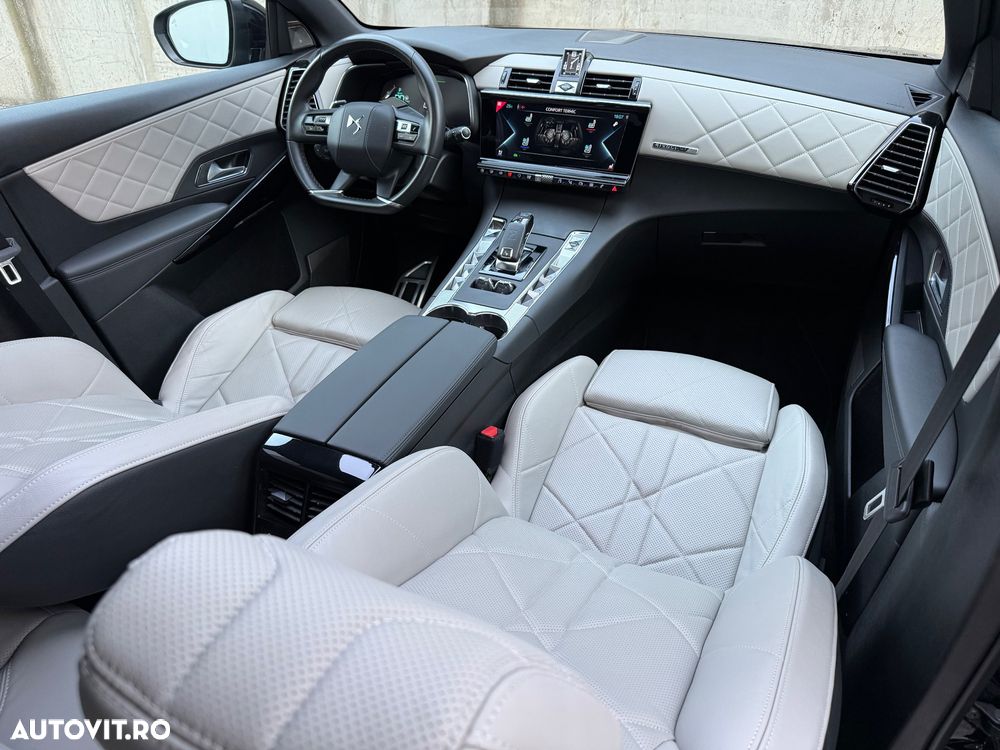 DS Automobiles DS 7 Crossback 4x4 300 RIVOLI - 15