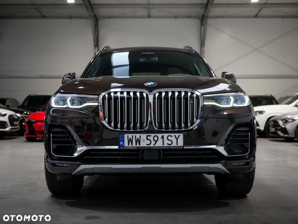 BMW X7 xDrive40d mHEV - 12