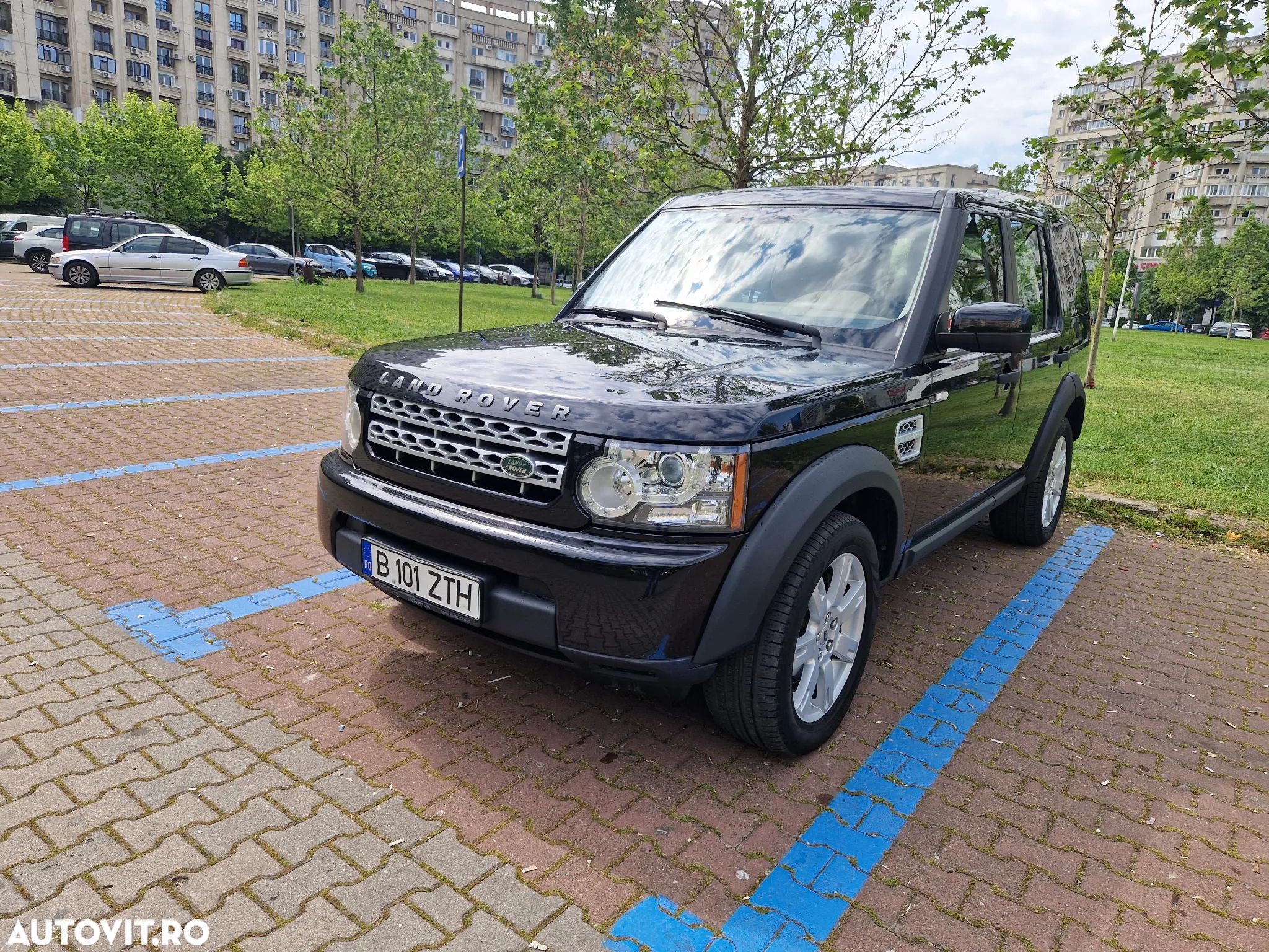 Land Rover Discovery 4 3.0 L SDV6 SE Aut. - 1