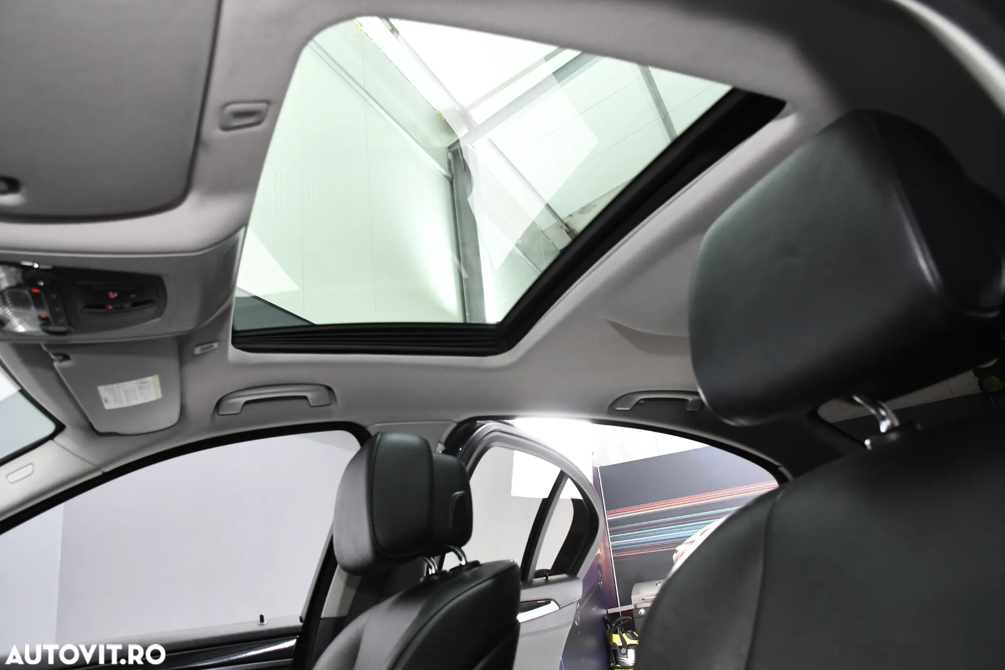 BMW Seria 5 520d - 8