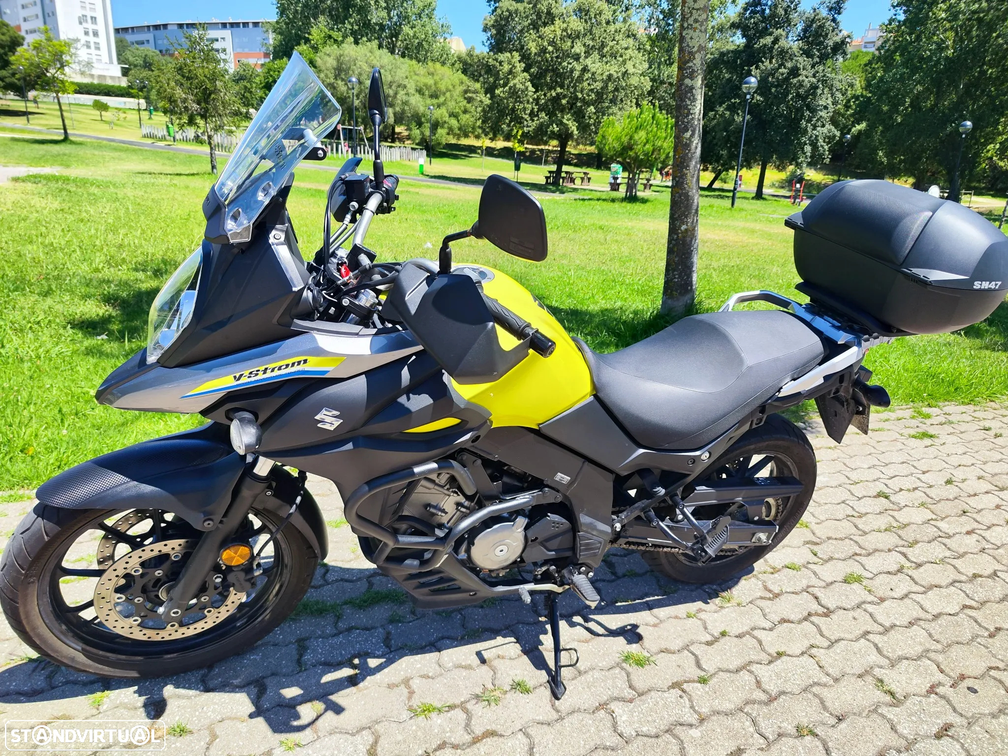 Suzuki DL V Strom 650 - 2