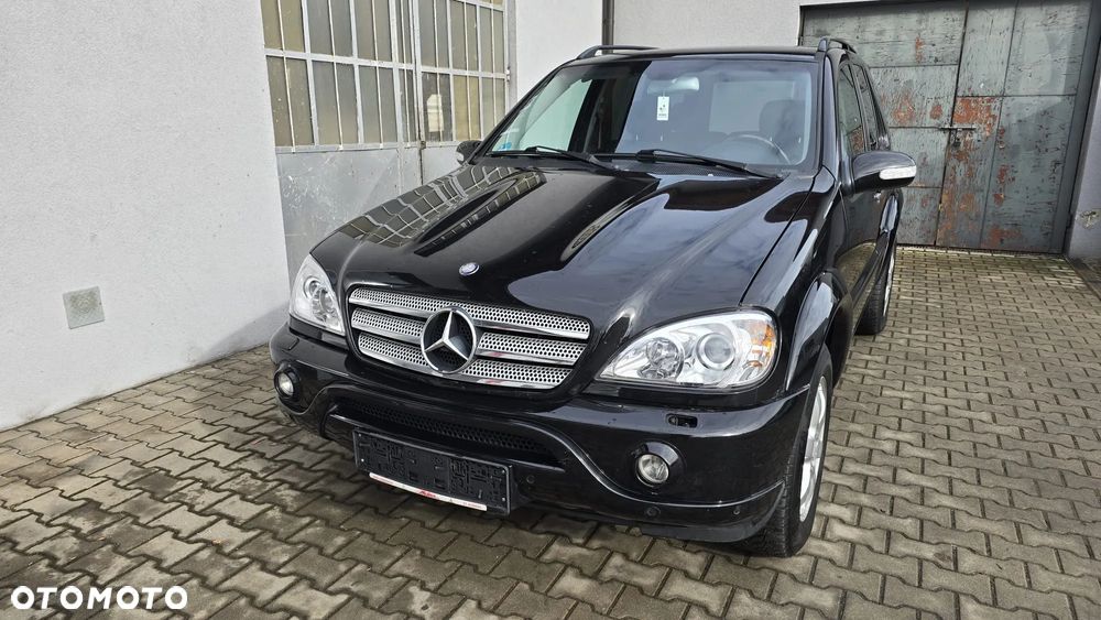 Mercedes-Benz ML - 24