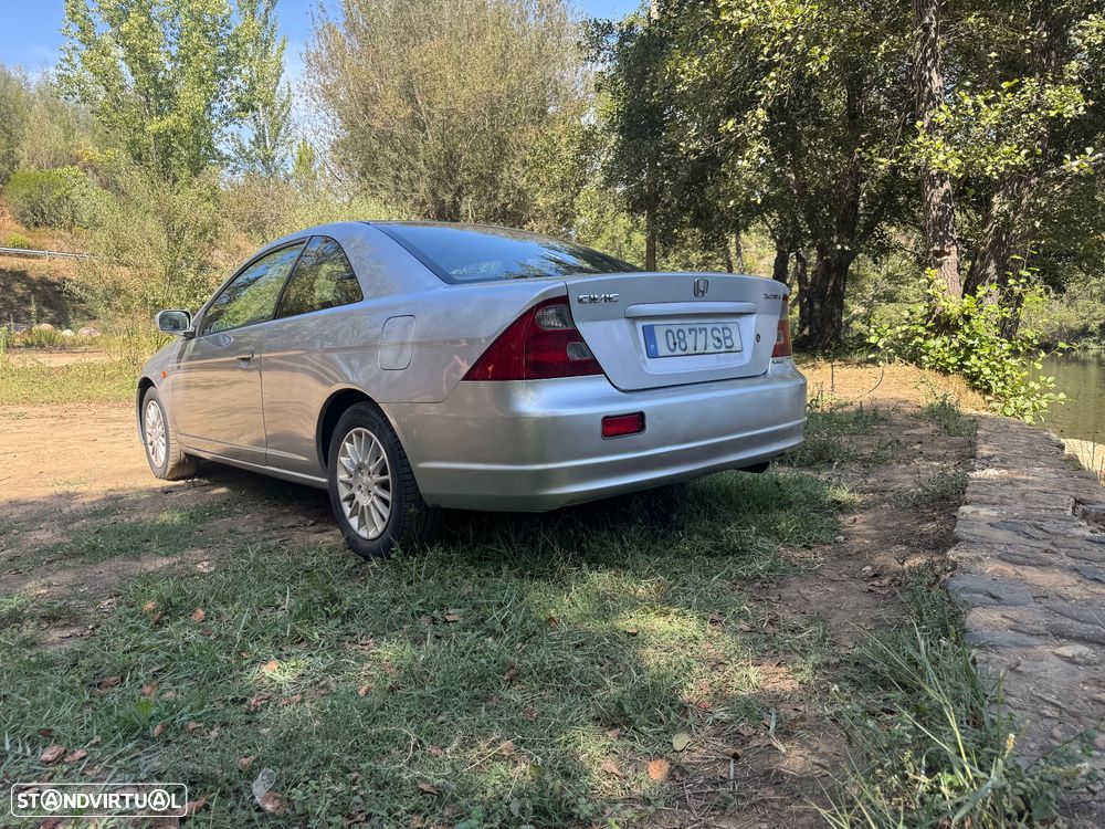 Honda Civic 1.7 ES - 3