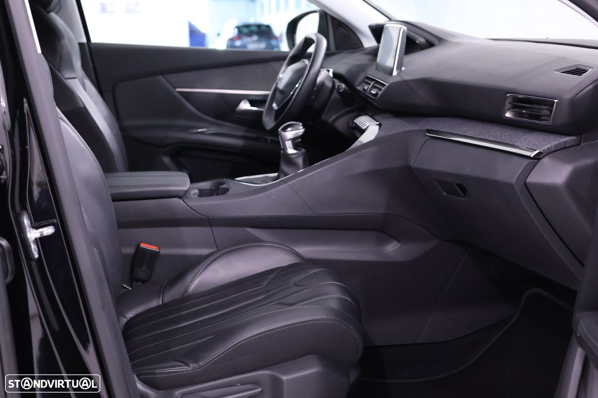 Peugeot 3008 - 22