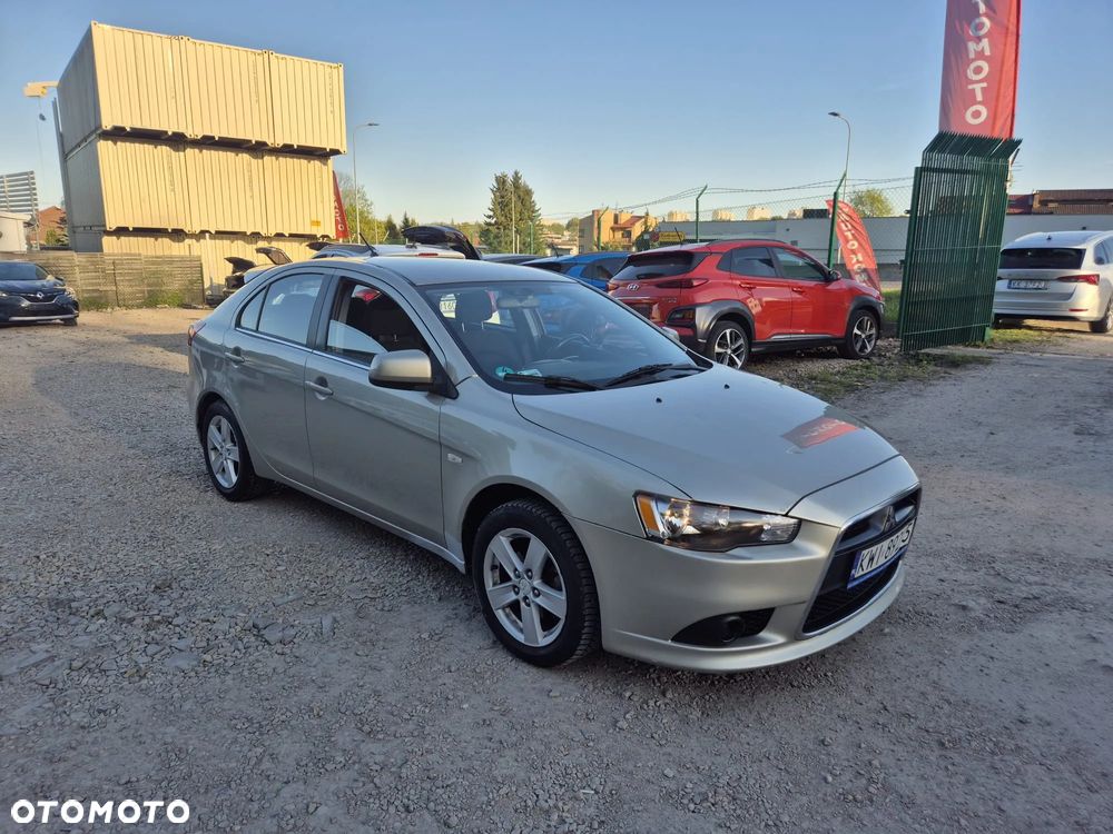 Mitsubishi Lancer 1.8 Inform LPG - 1