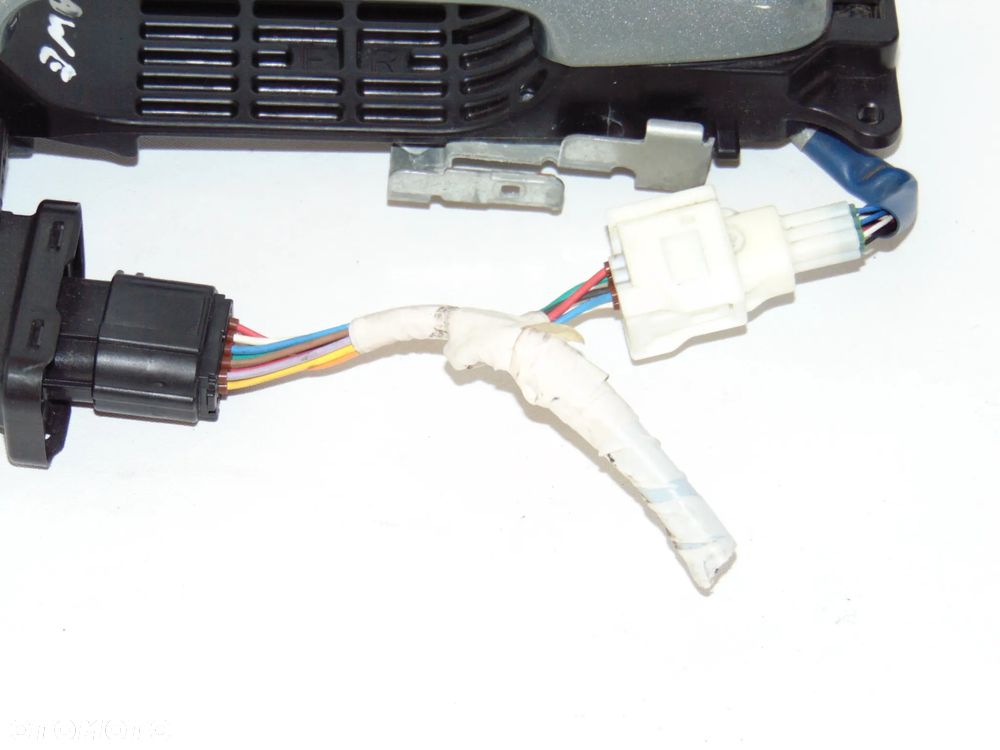 Klamka keyless przednia przód prawa pasażera 89991-30040 484110-10610 1F8 Toyota Yaris 2 II 05-11r - 11
