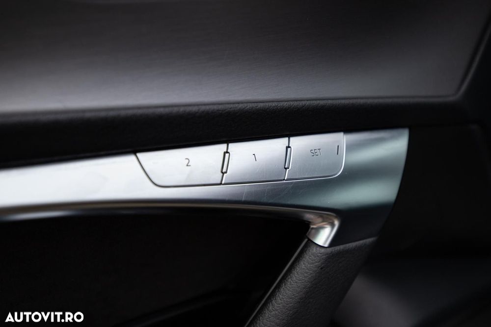 Audi A6 Avant 55 TFSI e quattro S tronic PHEV S Line - 27