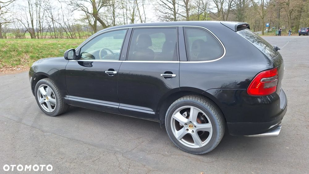 Porsche Cayenne - 7