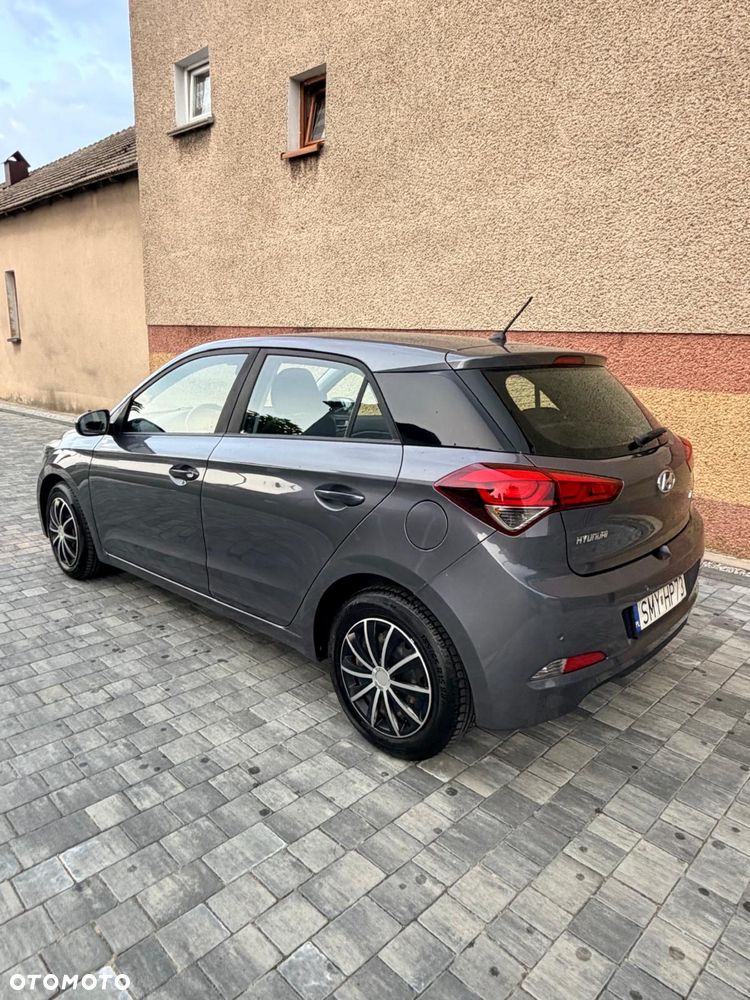 Hyundai i20 - 2