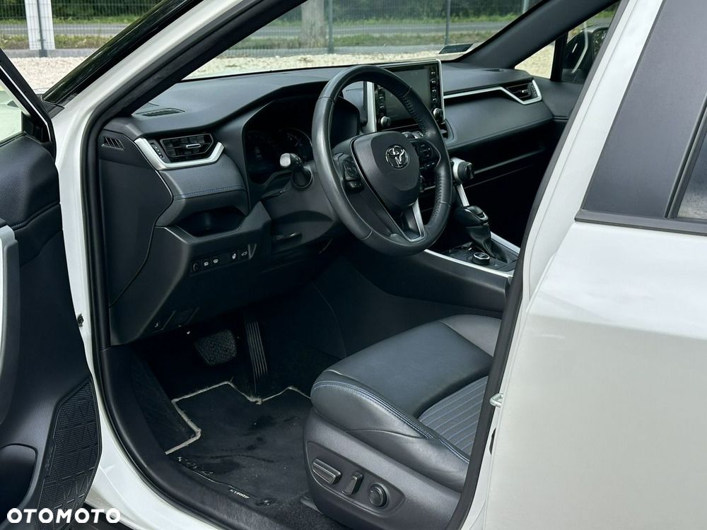 Toyota RAV4 - 12
