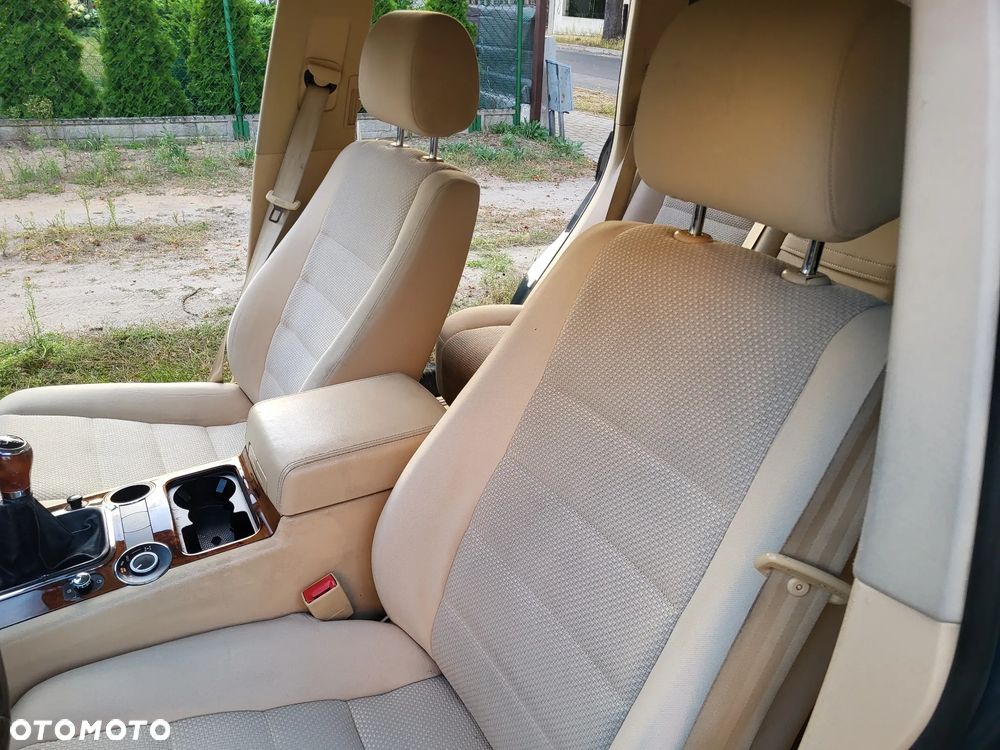 Volkswagen Touareg - 29