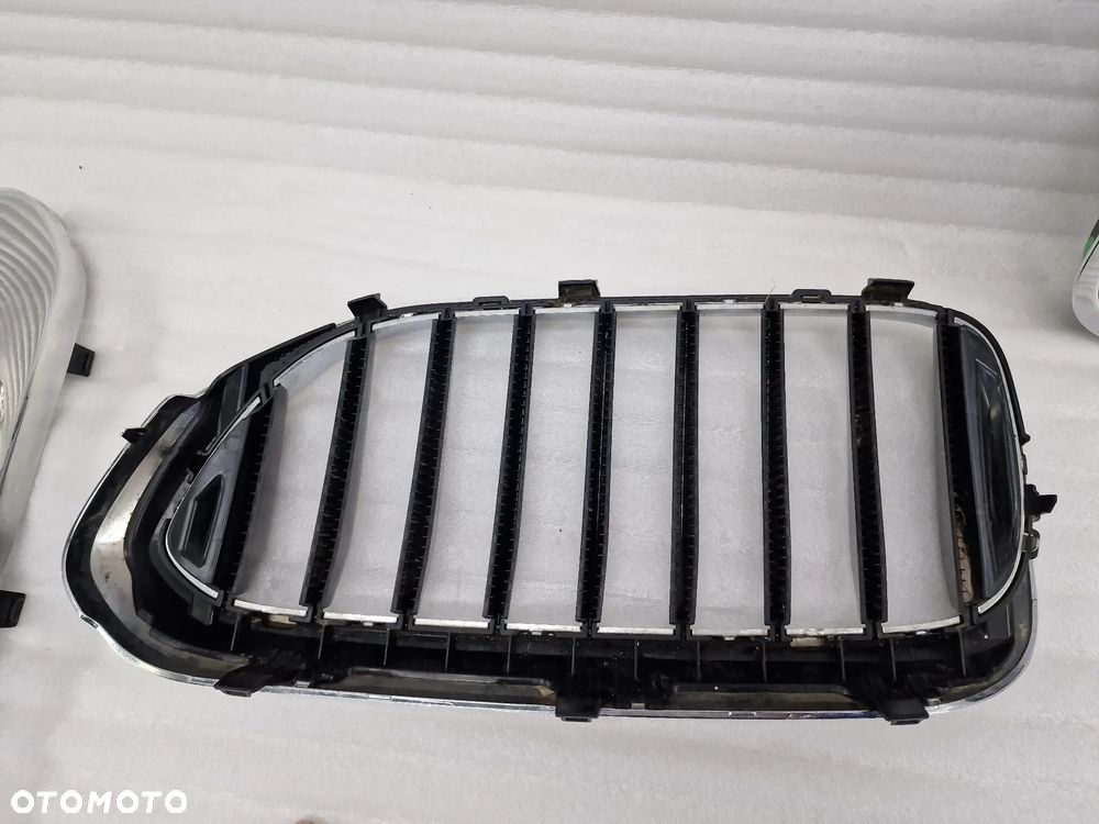 BMW G30 / G31 16- LEWA / PRAWA NERKA / ATRAPA / GRILL PRZEDNI PRZÓD , NR 7383520 / 7390866 / 7390864 / 7383519 / 7390865 / 7390867 / 7390863 / 7381901 , NR AUKCJI GL212 - 7