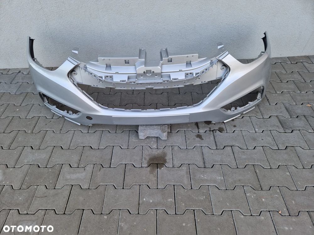 Zderzak Hyundai ix35 bez dziur - 2