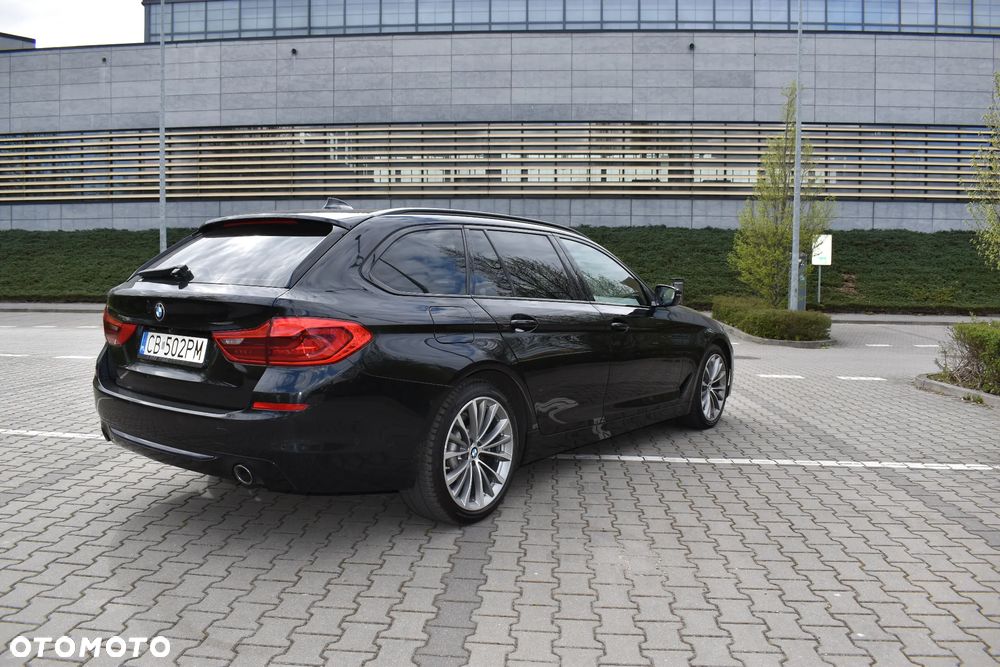 BMW Seria 5 518d Sport Line sport - 6