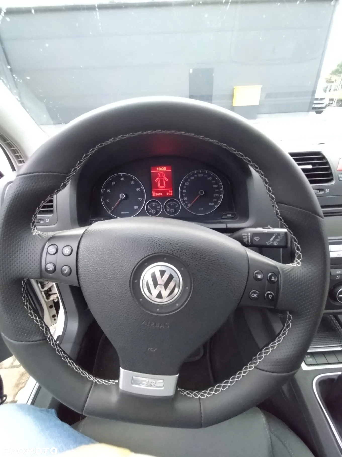 Volkswagen Golf - 8