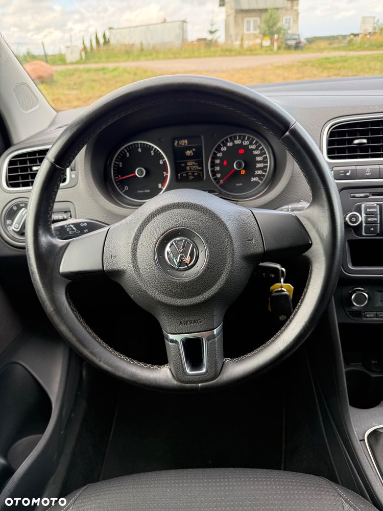 Volkswagen Polo 1.2 Team - 13