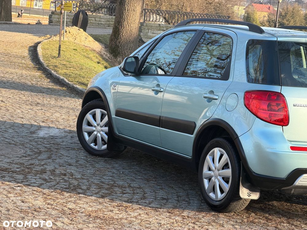 Suzuki SX4 1.9 DDiS DPF 4x4 Club - 38