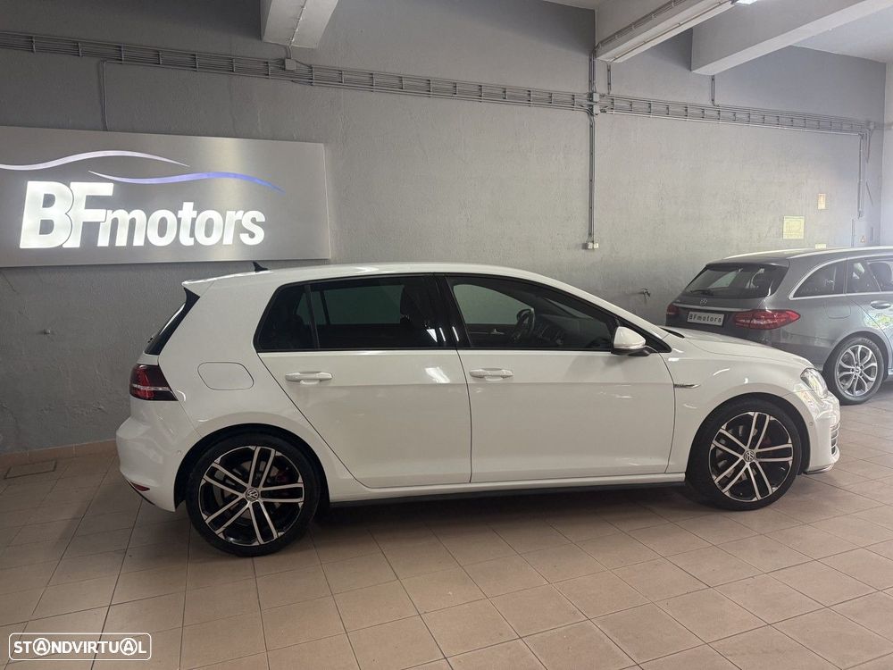 VW Golf 2.0 TDI GTD - 5