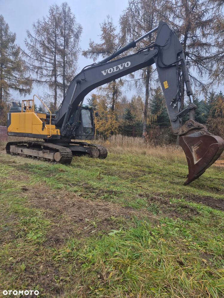 Volvo EC250EL - 18