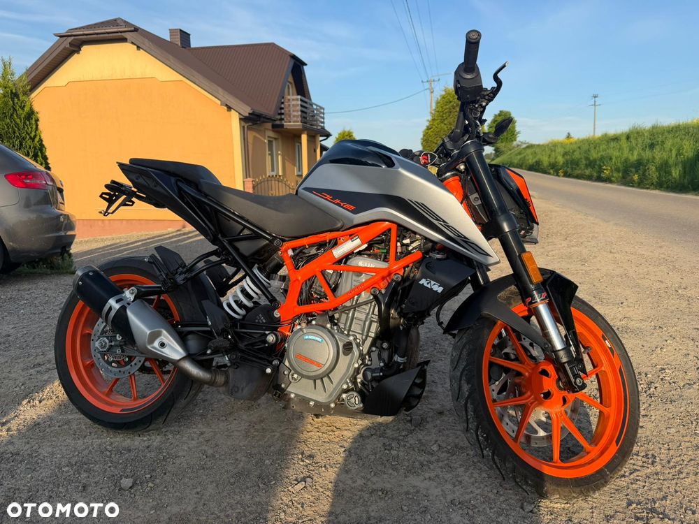 KTM Duke 390 - 4