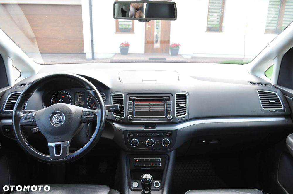 Volkswagen Sharan - 22