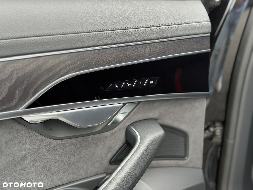 Audi A8 - 21