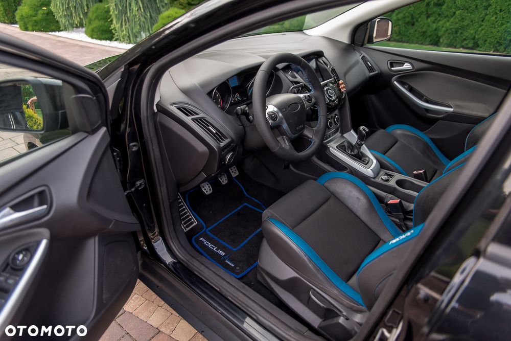 Ford Focus 1.6 Titanium - 25