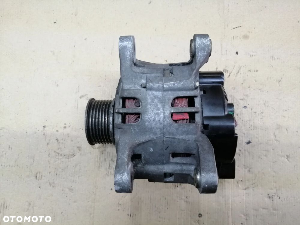 Renault Clio III 1.2 alternator - 5