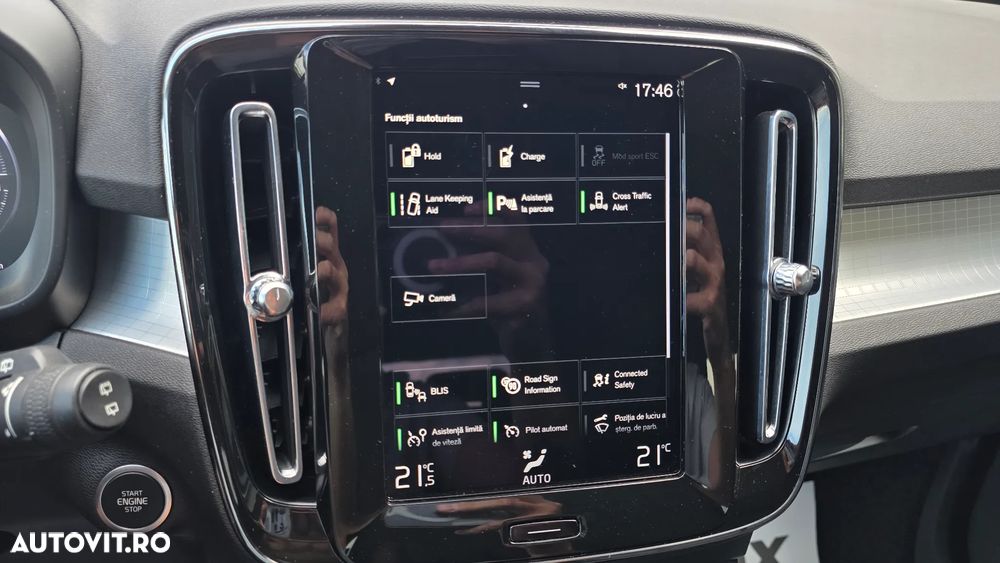 VOLVO XC40 2021 — imagine 19